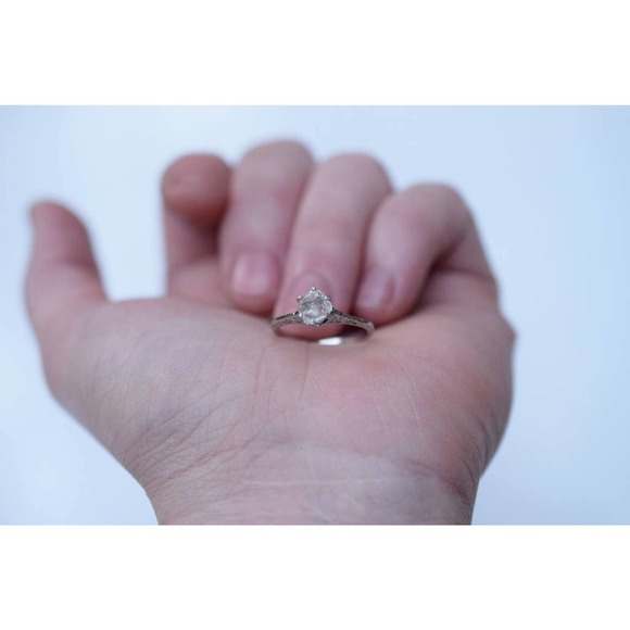 Alternative diamond engagement ring,  raw stone rings, - Picture 2 of 7